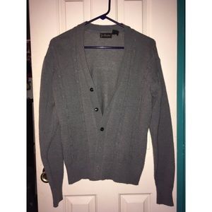 Grey cardigan